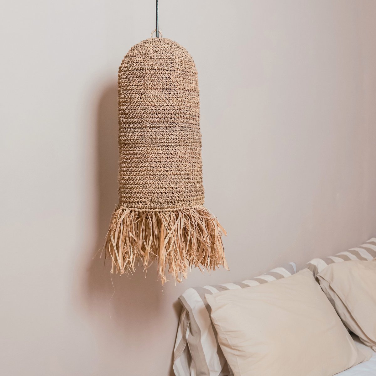 KAWAH Raffia Pendant Lamp – Handwoven Boho Natural Light - CozyVibe.eu